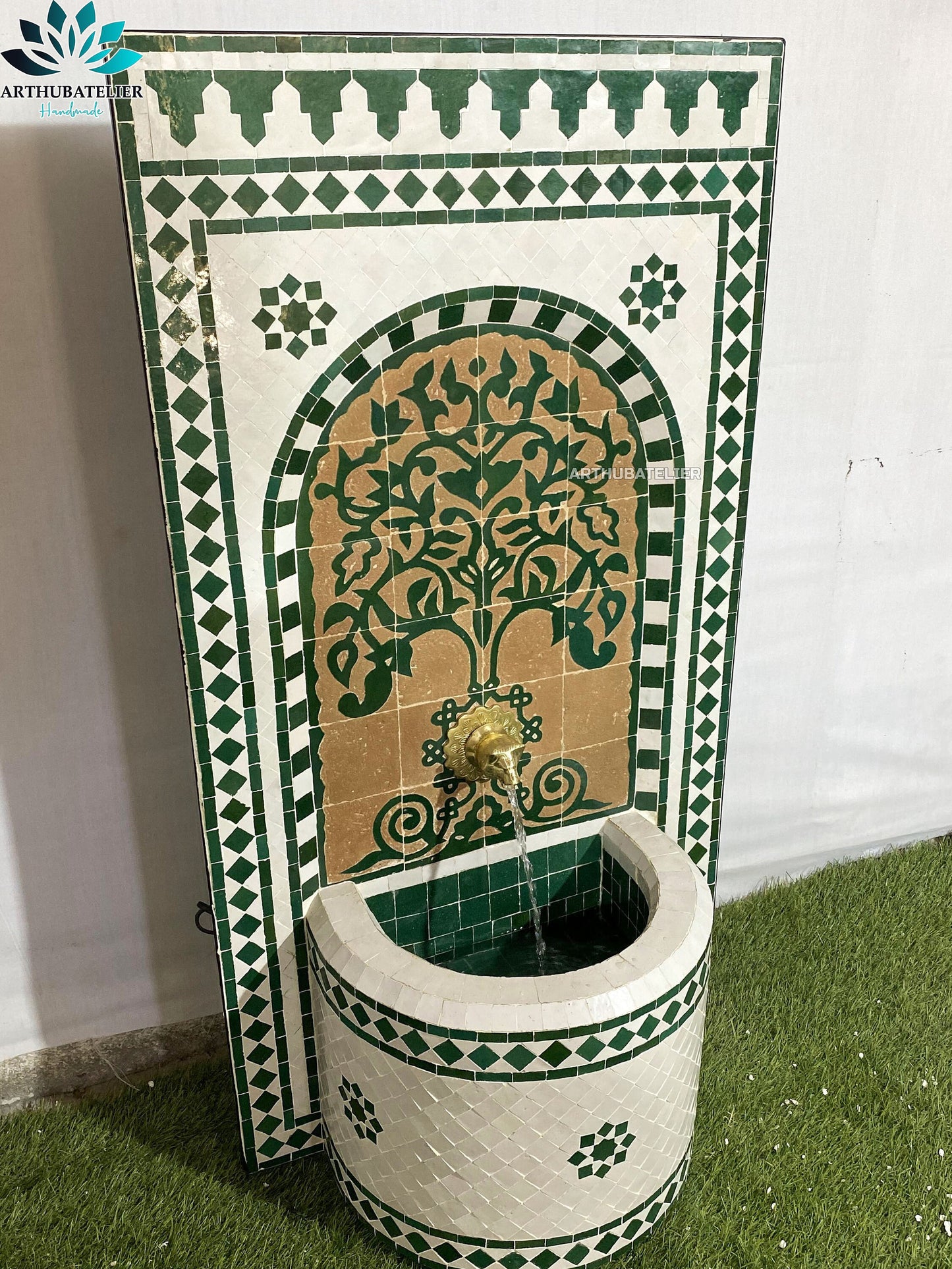 Handmade Moroccan Zellige Fountain – Green & Gold Elegance